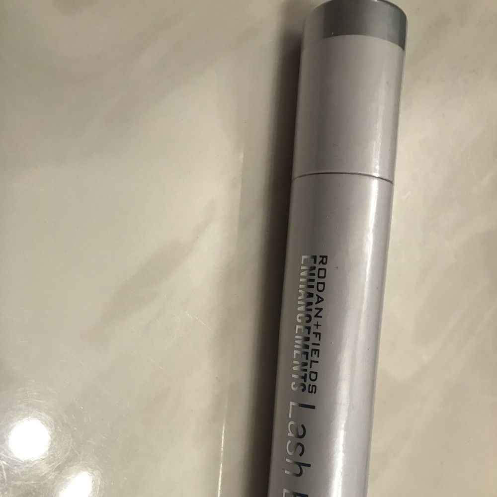 Rosen Fields Lash Boost